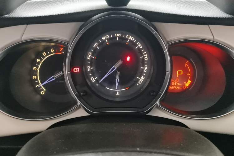 Used DS 3 2012 1.6L Fashion Edition Instrument Cluster