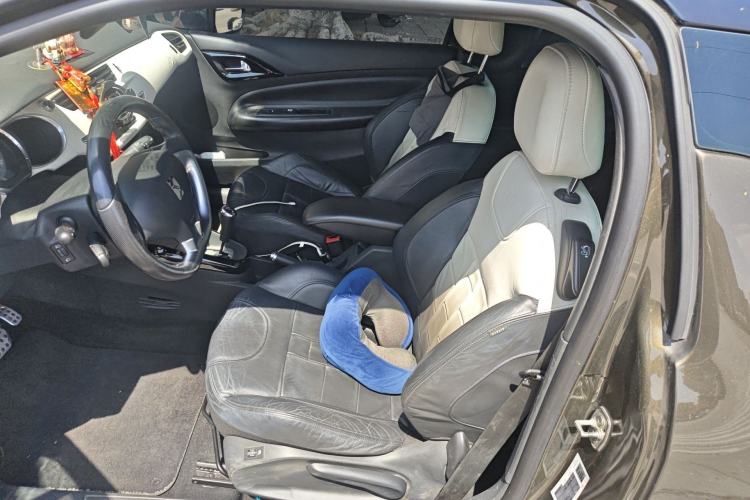 Used DS 3 2012 1.6L Supreme Edition Left Front Seat