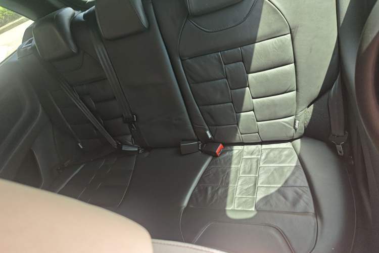 Used DS 3 2012 1.6L Supreme Edition Left Rear Seat
