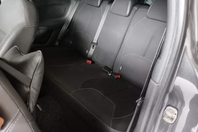 Used DS 3 2012 1.6L Fashion Edition Left Rear Seat