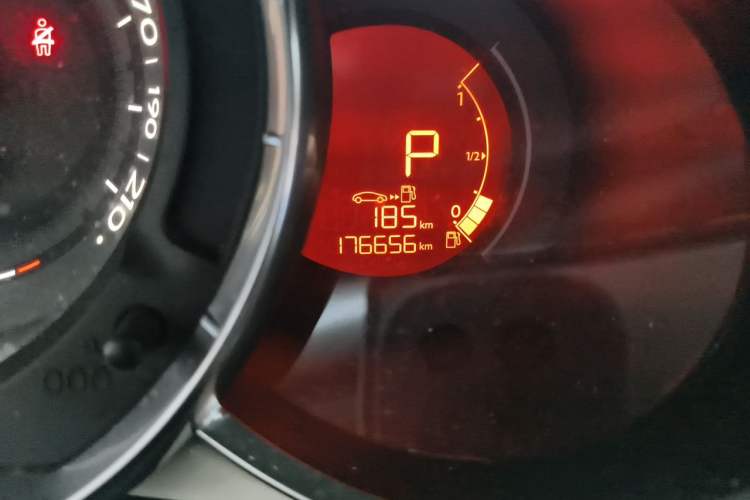 Used DS 3 2012 1.6L Fashion Edition Odometer Close Up