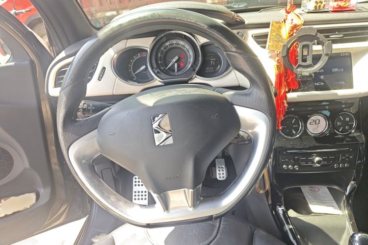 Used DS 3 2012 1.6L Supreme Edition Steering Wheel