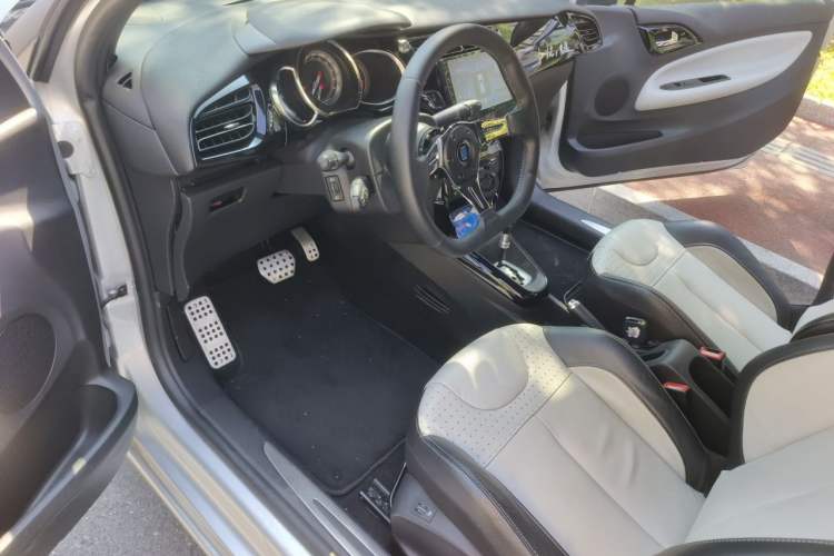 Used DS 3 2012 1.6L Fashion Edition Driver Seat