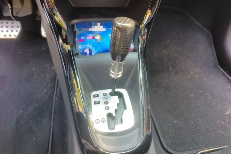 Used DS 3 2012 1.6L Fashion Edition Gear Lever