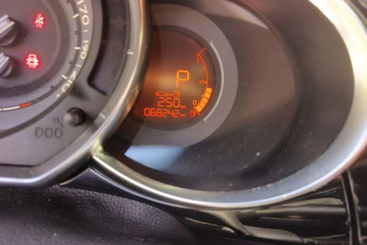 Used DS 3 2012 1.6L Fashion Edition Odometer Close Up