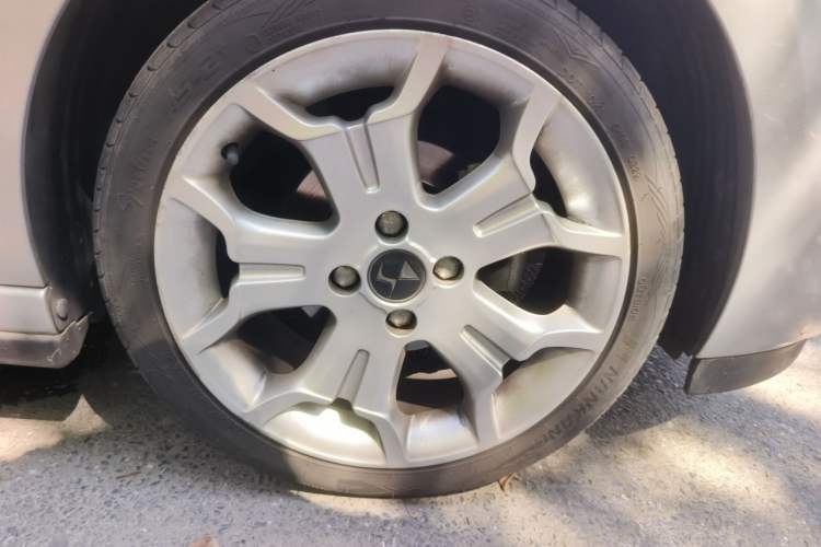 Used DS 3 2012 1.6L Fashion Edition Right Front Wheel Hub