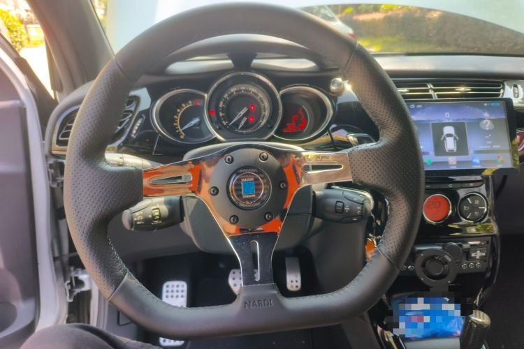 Used DS 3 2012 1.6L Fashion Edition Steering Wheel