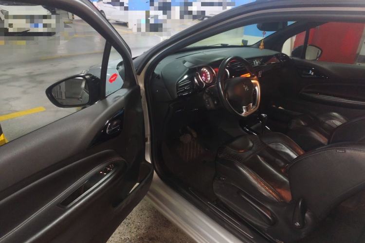 Used DS 3 2012 1.6L Fashion Edition Driver Seat