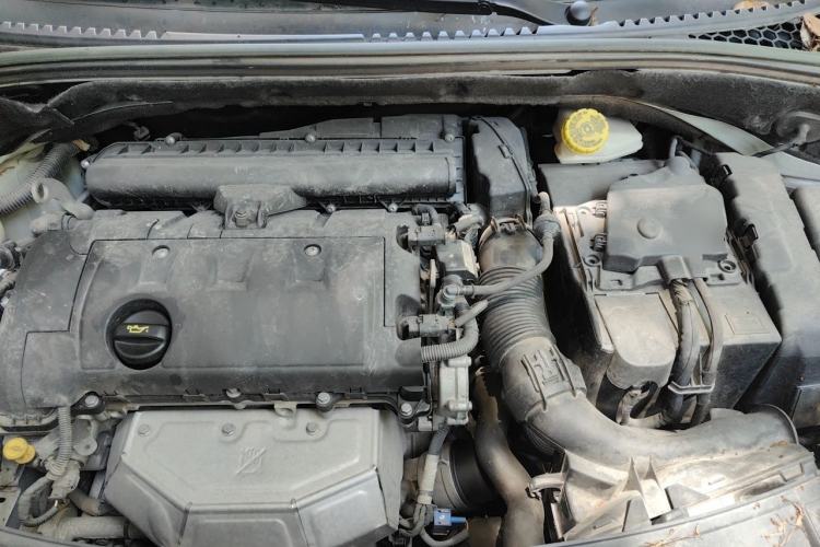 Used DS 3 2012 1.6L Fashion Edition Engine Bay