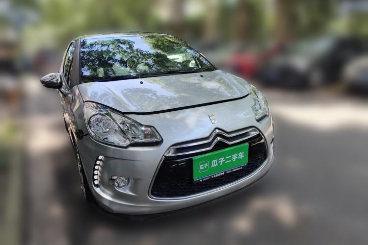 Used DS 3 2012 1.6L Fashion Edition Front Right 45 Deg