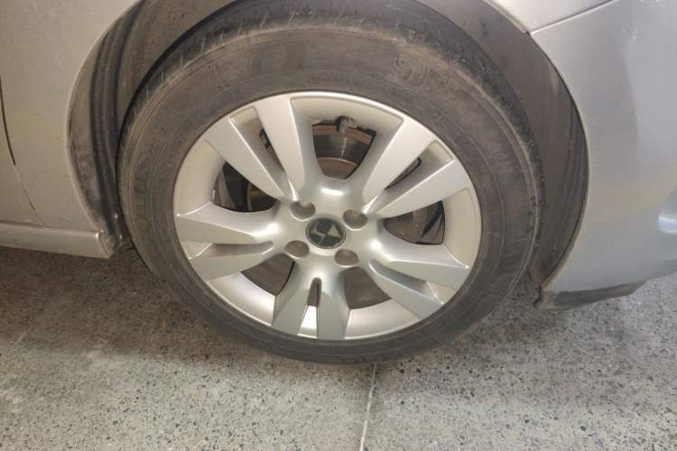 Used DS 3 2012 1.6L Fashion Edition Right Front Wheel Hub