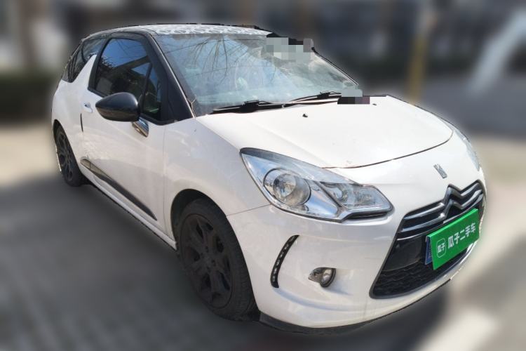 Used DS 3 2012 1.6L Supreme Edition Front Right 45 Deg