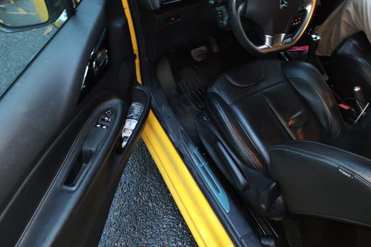 Used DS 3 2012 1.6L Fashion Edition Driver Seat