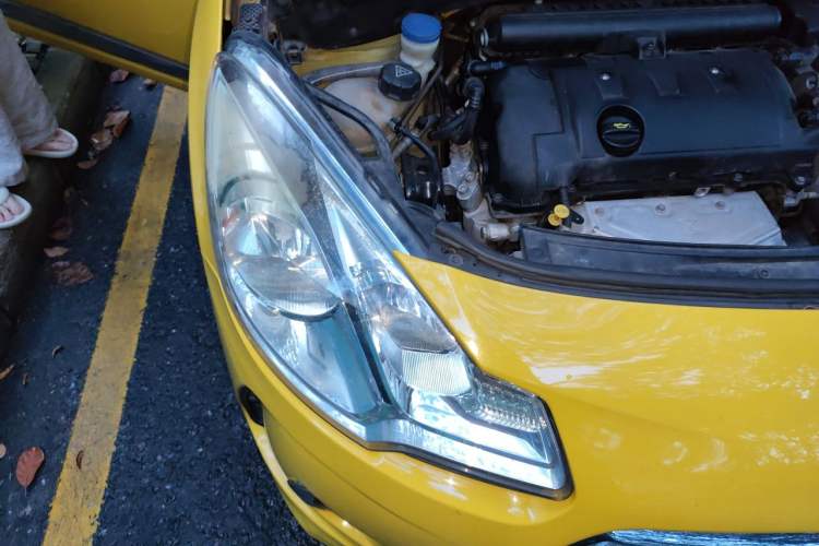 Used DS 3 2012 1.6L Fashion Edition Engine Bay Right