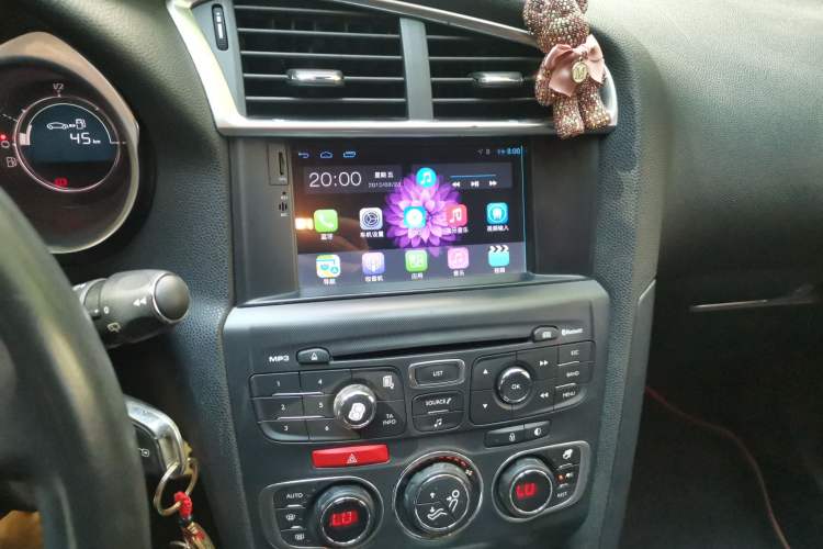 Used DS 4 2012 1.6T Elegant Edition Audio And AC Panel