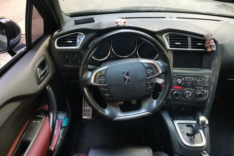 Used DS 4 2012 1.6T Elegant Edition Steering Wheel
