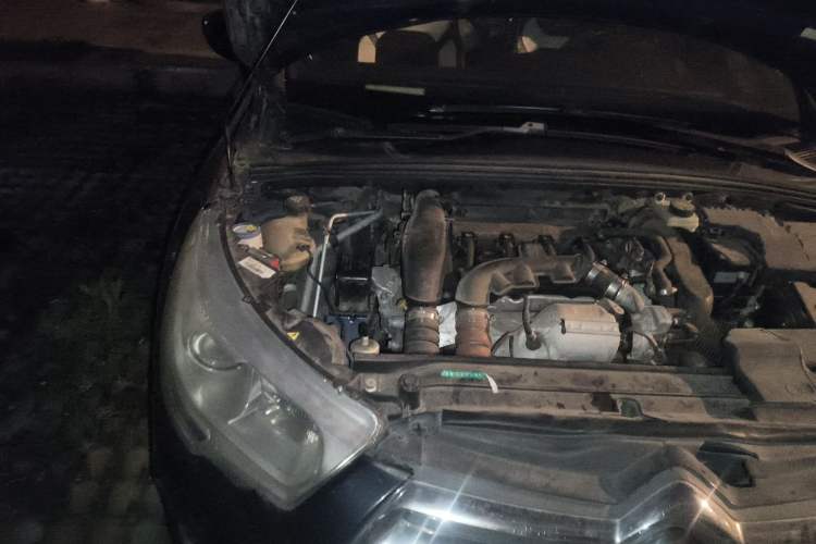 Used DS 4 2012 1.6T Elegant Edition Engine Bay Right
