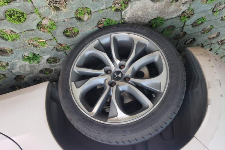 Used DS 4 2012 1.6T Elegant Edition Right Front Wheel Hub