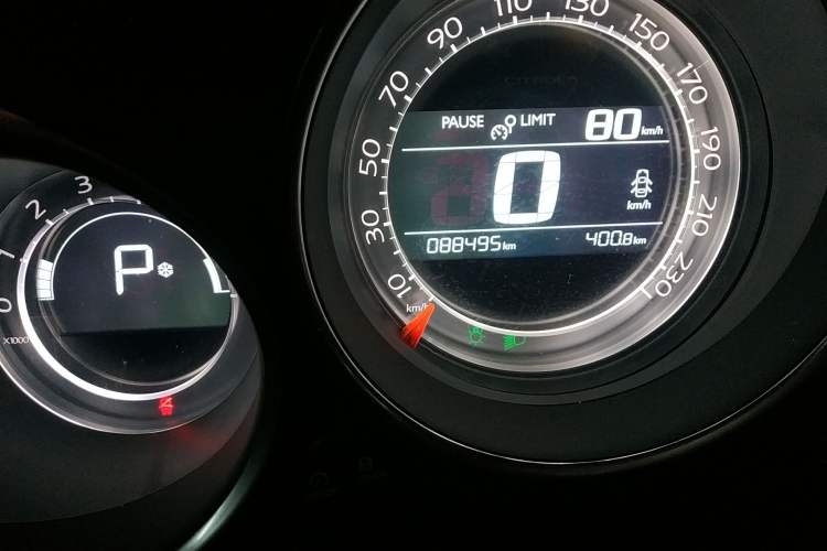 Used DS 4 2012 1.6T Style Edition Odometer Close Up
