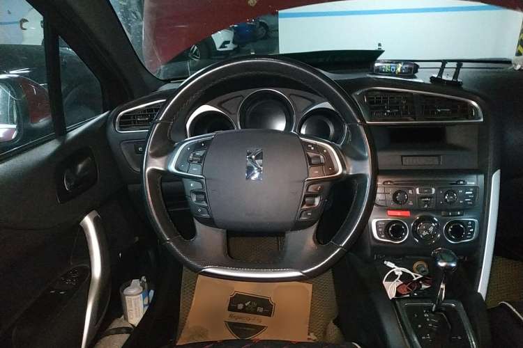 Used DS 4 2012 1.6T Style Edition Steering Wheel
