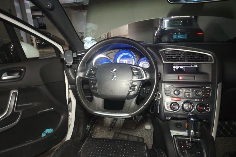 Used DS 4 2012 1.6T Style Edition Steering Wheel
