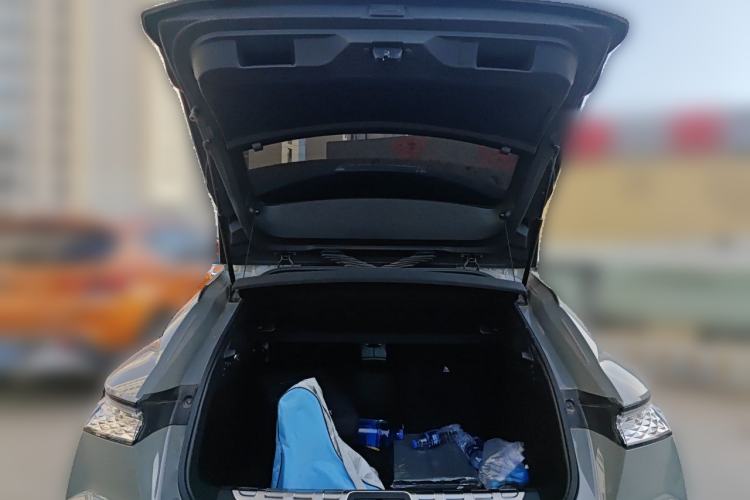 Used DS 4 2023 1.6T Rivoli CROSS Edition Trunk