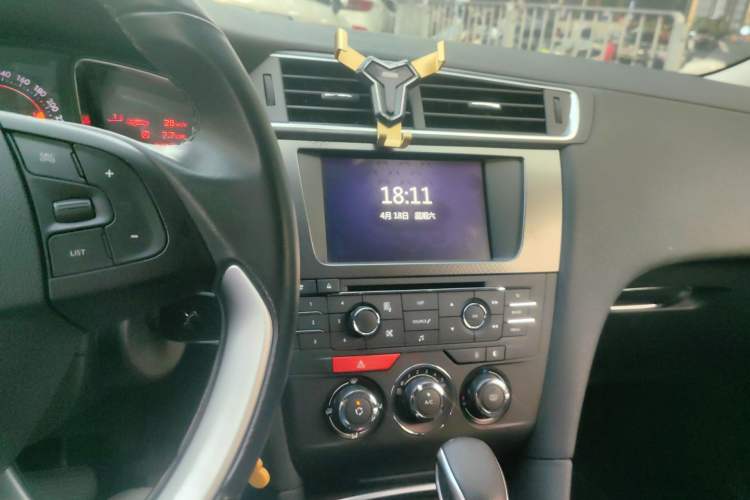 Used DS 4S 2016 1.2T Automatic Ruidong Version THP130 Audio And AC Panel