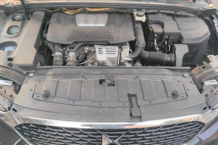 Used DS 4S 2016 1.2T Automatic Ruidong Version THP130 Engine Bay