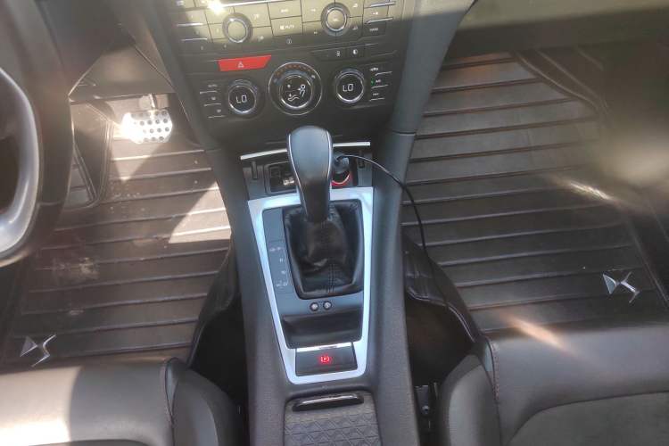 Used DS 4S 2016 1.6T Automatic Smart Enjoyment Tech Edition THP160 Gear Lever