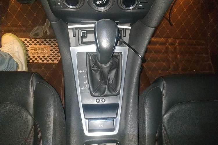 Used DS 4S 2016 1.6T Automatic Smart Edition THP160 Gear Lever