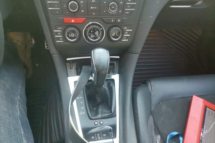 Used DS 4S 2016 1.6T Automatic Smart Enjoyment Tech Edition THP160 Gear Lever