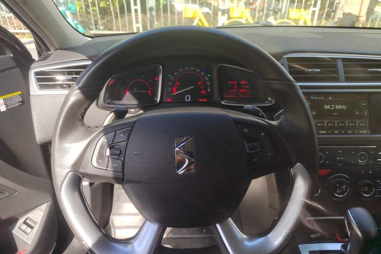 Used DS 4S 2016 1.6T Automatic Smart Enjoyment Tech Edition THP160 Instrument Cluster