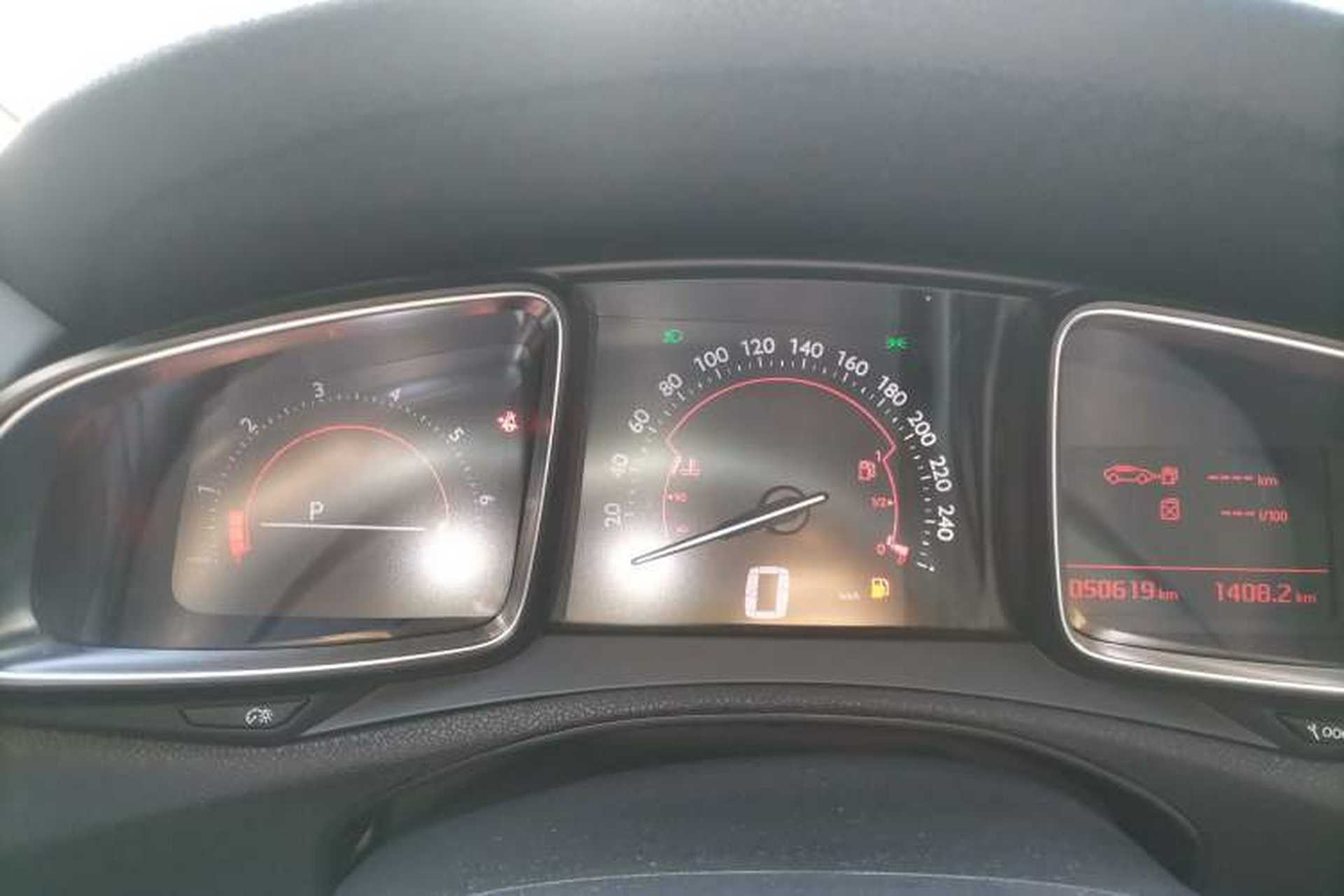 Used DS 4S 2016 1.6T Automatic Smart Enjoyment Tech Edition THP160 Instrument Cluster