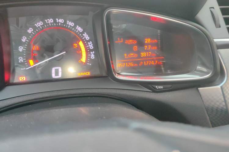 Used DS 4S 2016 1.2T Automatic Ruidong Version THP130 Odometer Close Up