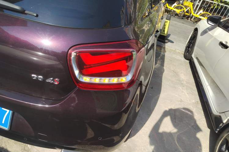 Used DS 4S 2016 1.6T Automatic Smart Enjoyment Tech Edition THP160 Right Rear Taillight