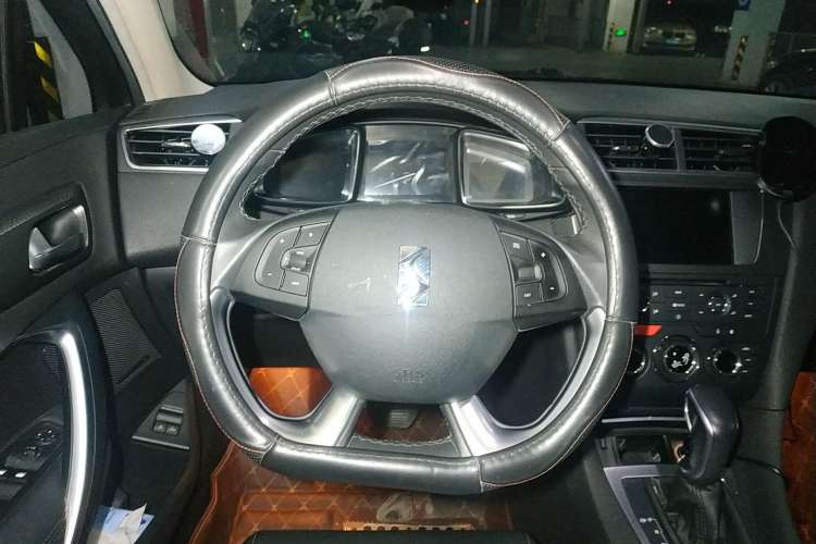 Used DS 4S 2016 1.6T Automatic Smart Edition THP160 Steering Wheel