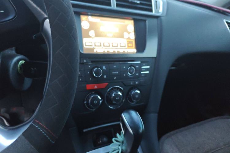 Used DS 4S 2016 1.6T Automatic Ruidong Version THP160 Audio And AC Panel