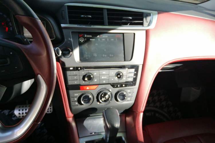 Used DS 4S 2016 1.8T Automatic Prestige Edition THP200 Audio And AC Panel