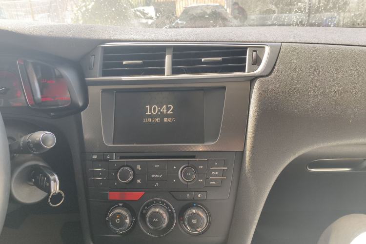 Used DS 4S 2016 1.6T Automatic Ruidong Version THP160 Audio And AC Panel