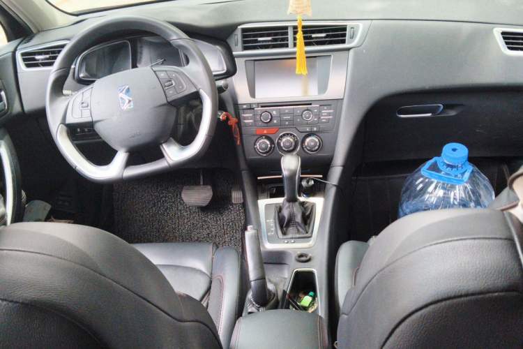 Used DS 4S 2016 1.6T Automatic Ruidong Version THP160 Center Console