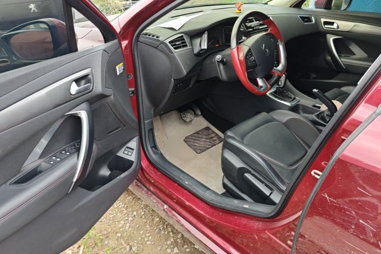 Used DS 4S 2016 1.6T Automatic Ruidong Version THP160 Driver Seat