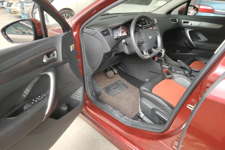 Used DS 4S 2016 1.2T Automatic Advanced THP130 Driver Seat