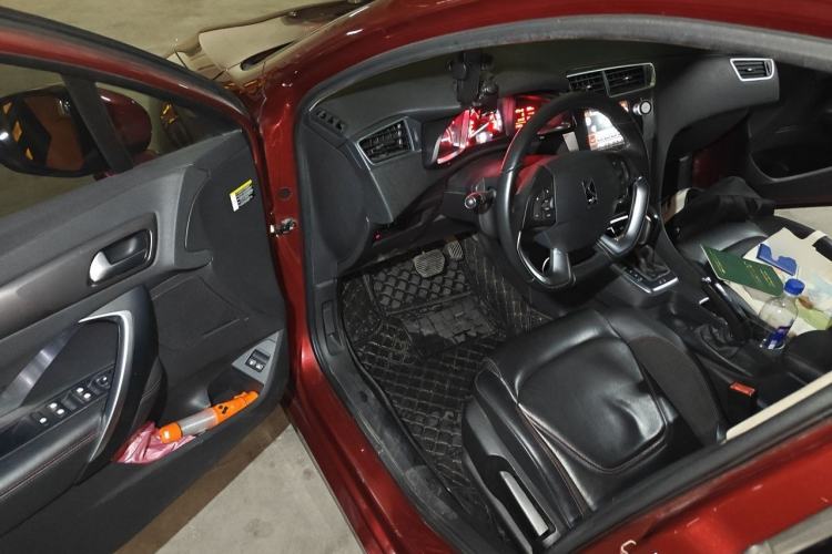 Used DS 4S 2016 1.6T Automatic Ruidong Version THP160 Driver Seat