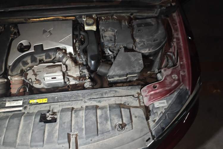 Used DS 4S 2016 1.6T Automatic Ruidong Version THP160 Engine Bay Left