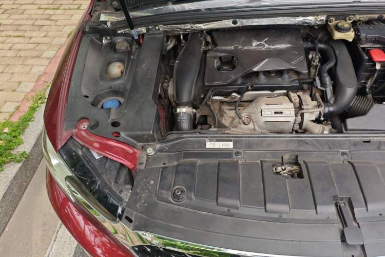 Used DS 4S 2016 1.8T Automatic Prestige Edition THP200 Engine Bay Right