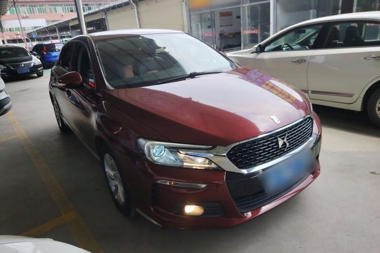 Used DS 4S 2016 1.2T Automatic Advanced THP130 Front Right 45 Deg