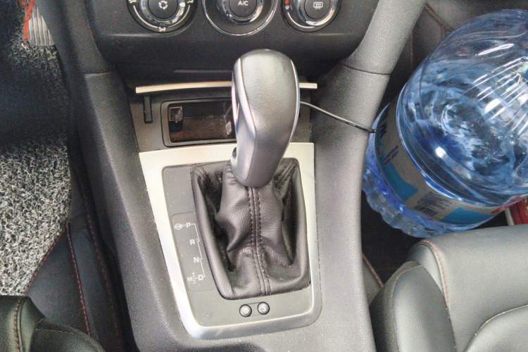Used DS 4S 2016 1.6T Automatic Ruidong Version THP160 Gear Lever