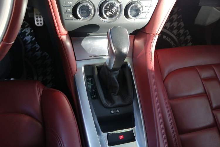 Used DS 4S 2016 1.8T Automatic Prestige Edition THP200 Gear Lever