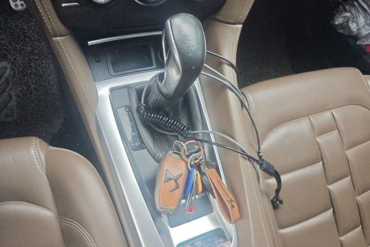 Used DS 4S 2016 1.8T Automatic Prestige Edition THP200 Gear Lever