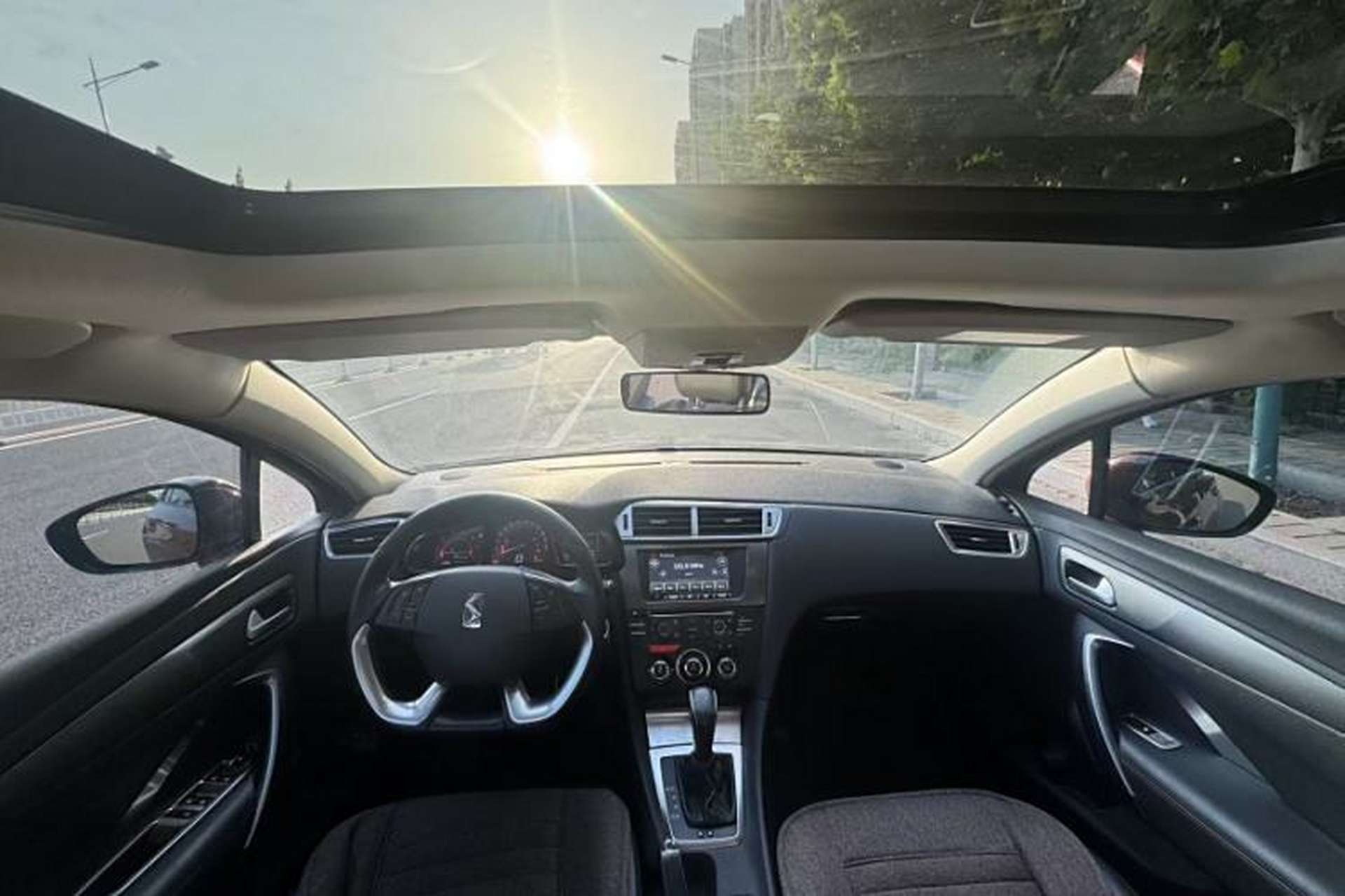 Used DS 4S 2016 1.6T Automatic Ruidong Version THP160 Interior 1